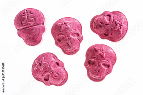 Εκτύπωση καμβά Red Army Skull, Ecstasy, XTC pills isolated on a white background