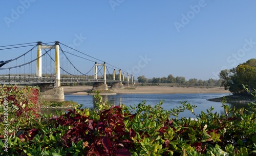 Pont de Montjean-sur-Loire © graphlight