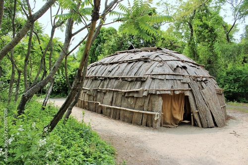 фотографія New England Wampanoag Indian home in the summer