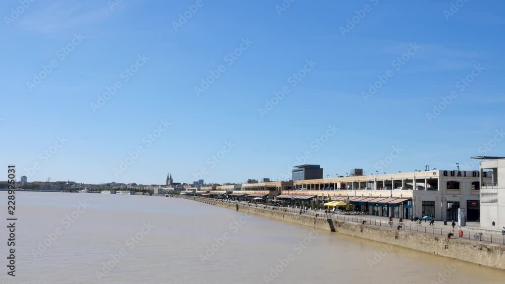 The banks of the Garonne River in Bordeaux, in the west of the city. Filmed in October 2018 on a sunny day. Big blue sky. The banks of the Garonne River in Bordeaux, in the west of the city. Filmed in October 2018 on a sunny day. Big blue sky.