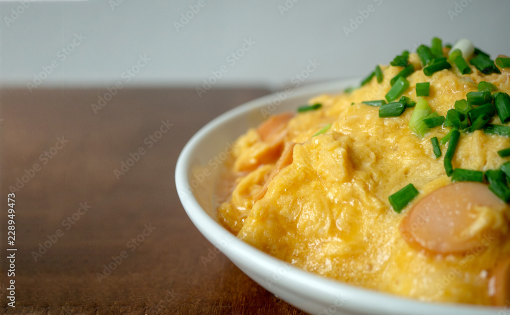 omlette with sausage on stream rice omlette with sausage on stream rice