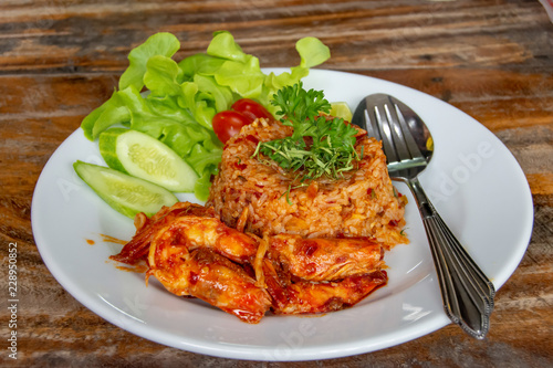 Fototapeta Naklejka Na Ścianę i Meble -  Fried rice with seafood ,spicy food Thai style.