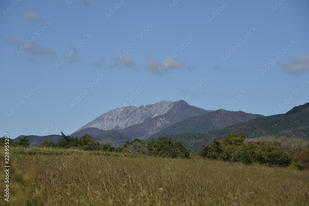 日本の秋の名山