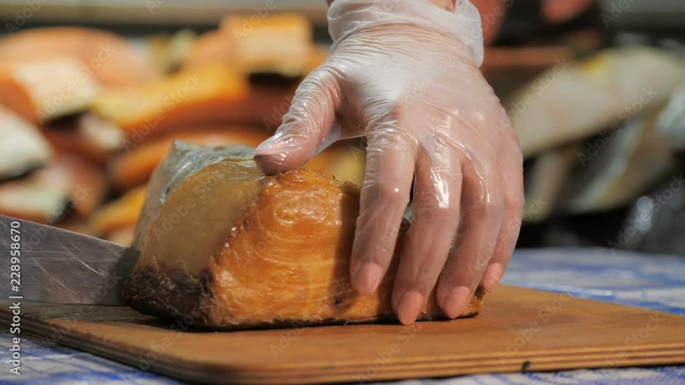 Smoked fish cutting Smoked fish cutting