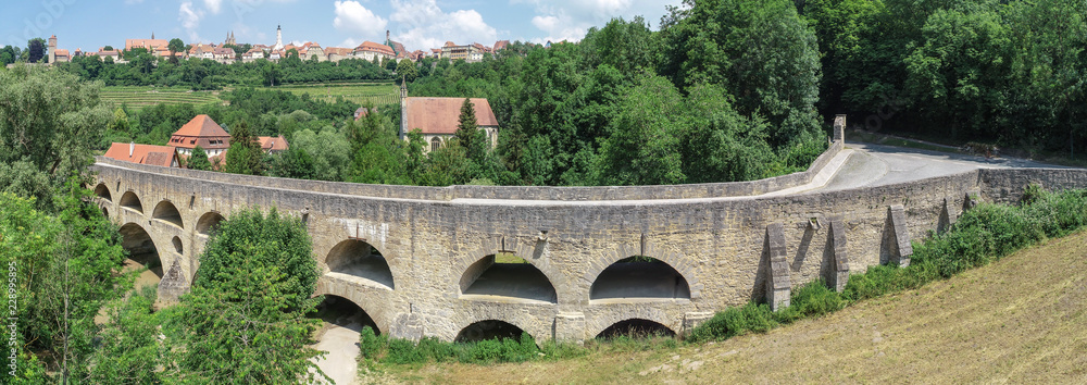 Naklejka premium doppelbrücle rothenburg