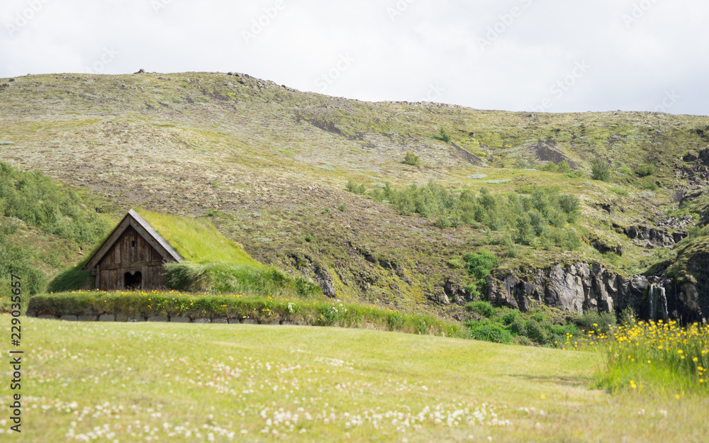 Kapelle - Stöng und das Saga-Age-Farmhouse im Þjórsárdalur-Valley /Süd-Island Kapelle - Stöng und das Saga-Age-Farmhouse im Þjórsárdalur-Valley /Süd-Island