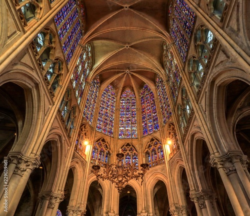 Cathédrale française ( Tours )