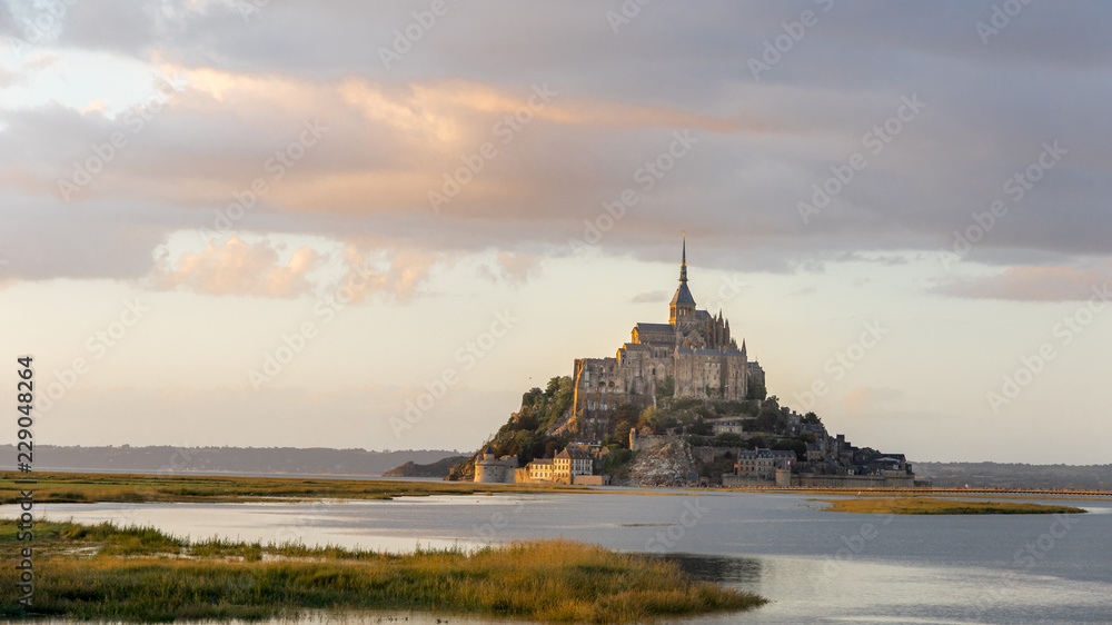 Obraz premium Mont-Saint-Michel