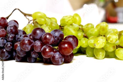 Grapes isolated white background shot 9