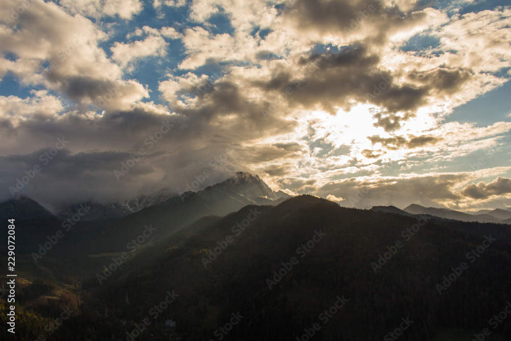 Giewont w Chmurach