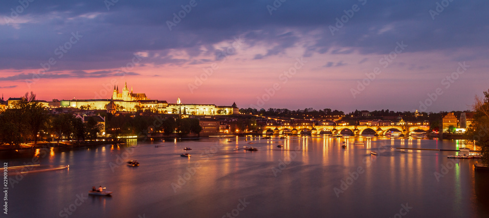 Fototapeta premium sunset in prague