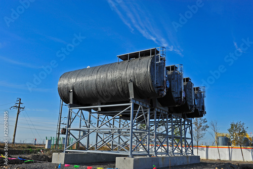 Petroleum reserve tank