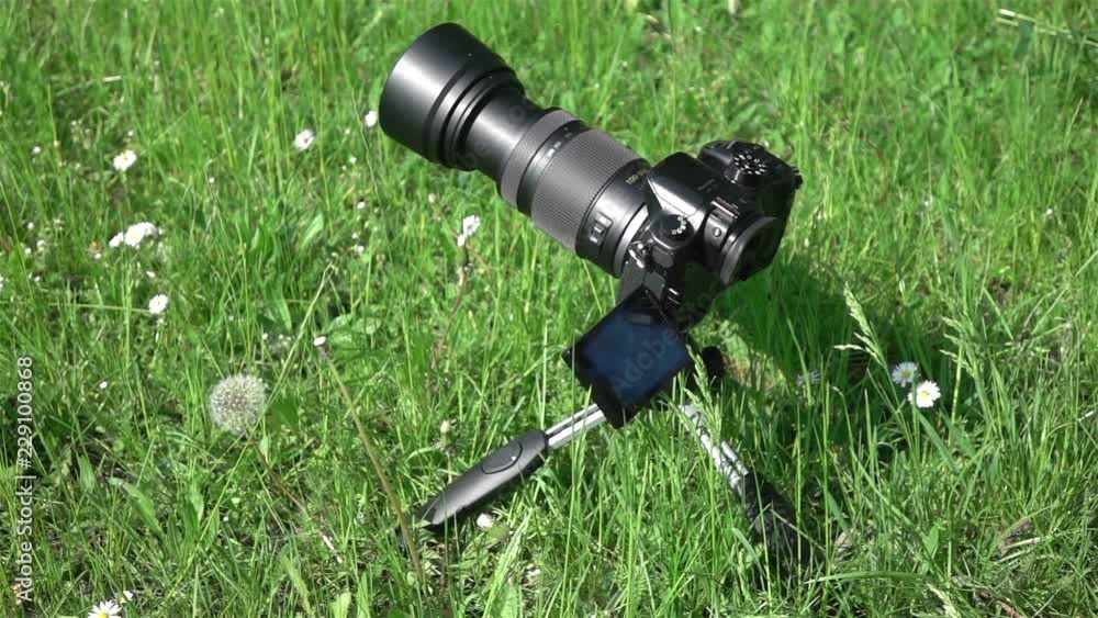 Digital camera in slow motion 250fps Digital camera in slow motion 250fps