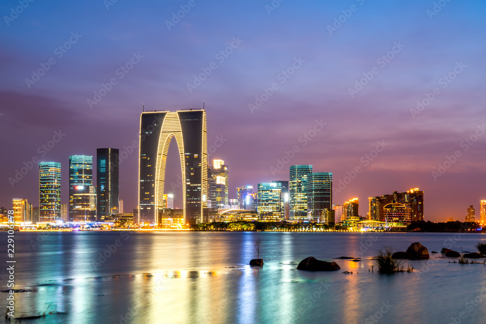 Fototapeta premium Urban skyline and Park Lake..