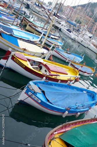 Wallpaper Mural French boats Torontodigital.ca