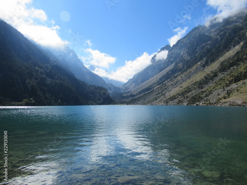 lacs des Pyrénées et animaux 