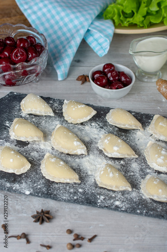 Fototapeta kuchenna cucina nazionale - gnocchi di ciliegie, dessert slavo