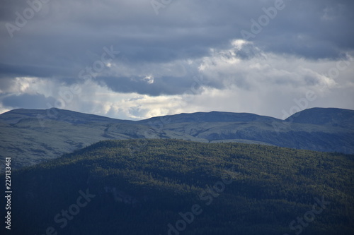 Norwegen, Tron, Sender, Berg, Gipfel, Straße, Schotterstraße, Maut, Mautstraße, Islandmoos, Tronfjell, Alvdal, Fluss, Glåma, Hedmark, Tal, Østerdalen, Tynset, Vestfjell photo