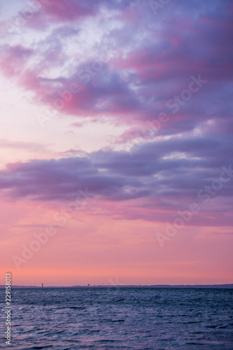 Sonnenuntergang am Meer © simone