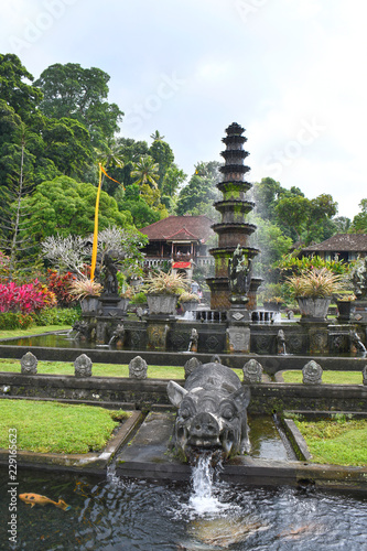 Bali indonésie temple Tirta gangga