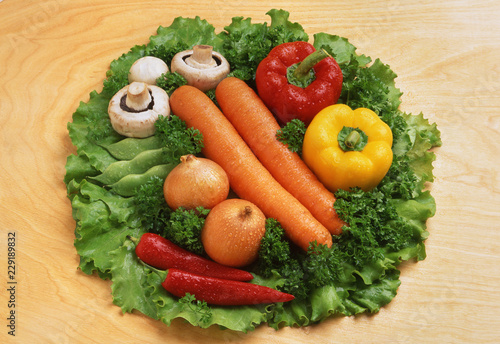 Овощи на столе Vegetables on the table