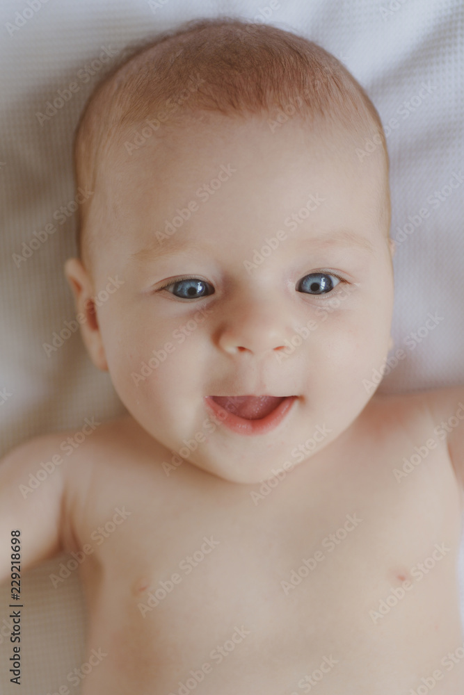Childbirth and upbringing of newborn baby. Newborn baby after natural childbirth. The moment a child is born. Everything depends on upbringing Childbirth and upbringing of newborn baby. Newborn baby after natural childbirth. The moment a child is born. Everything depends on upbringing