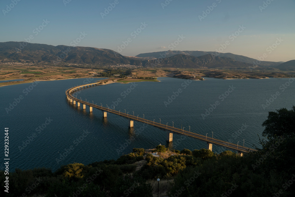 Brücke im Abendlicht