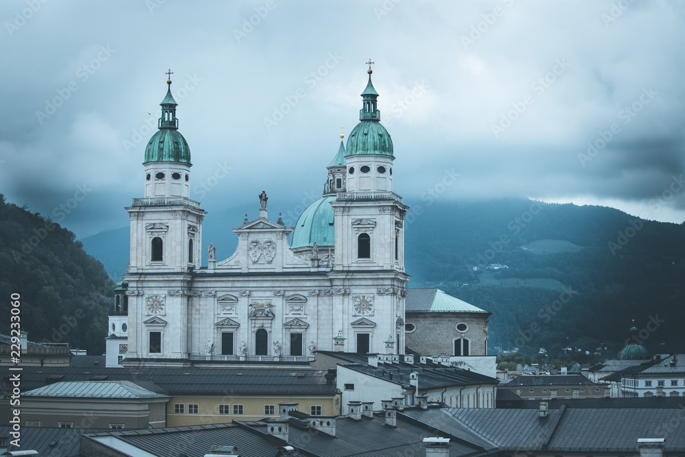 Salzburger Dom, düster