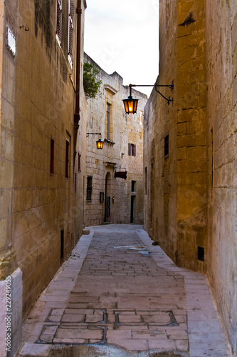 street in mdina © Geoffroy