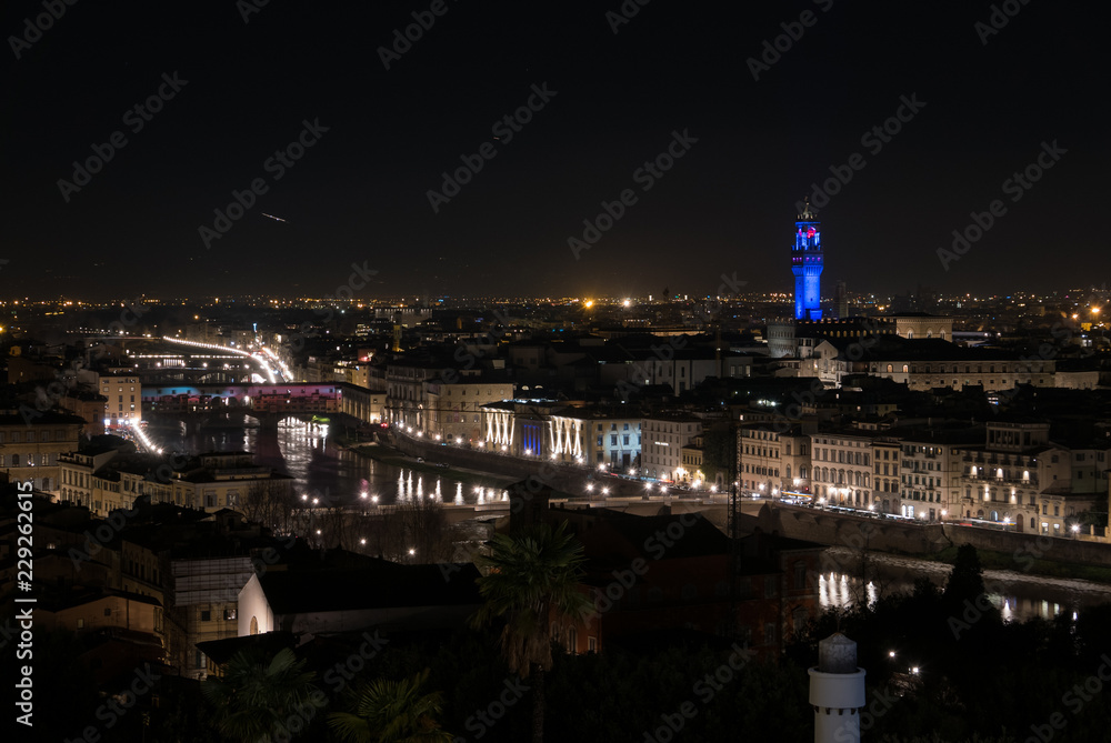 Fototapeta premium Panoramic night view of Florence from Piazzale Michelangelo