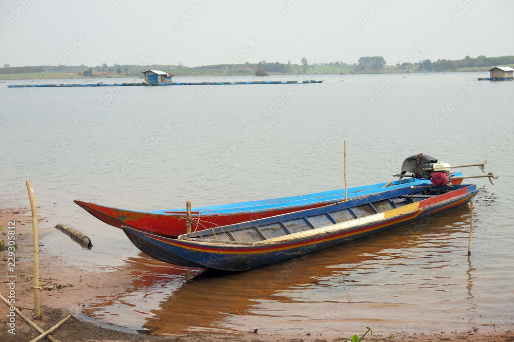 local boats in reservoir