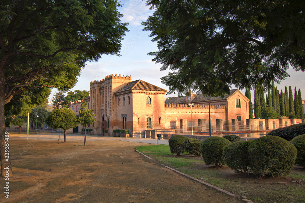 Palacio de la Buhaira, original del siglo XII, situado en el distrito de Nervión en Sevilla, Andalucía, España