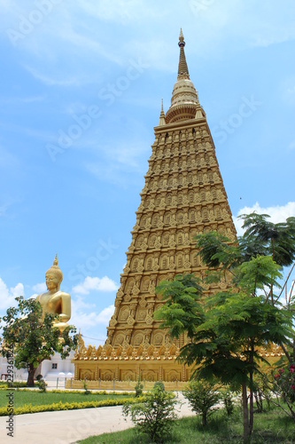 Golden Pagoda. Watphailom. Ayutthaya.