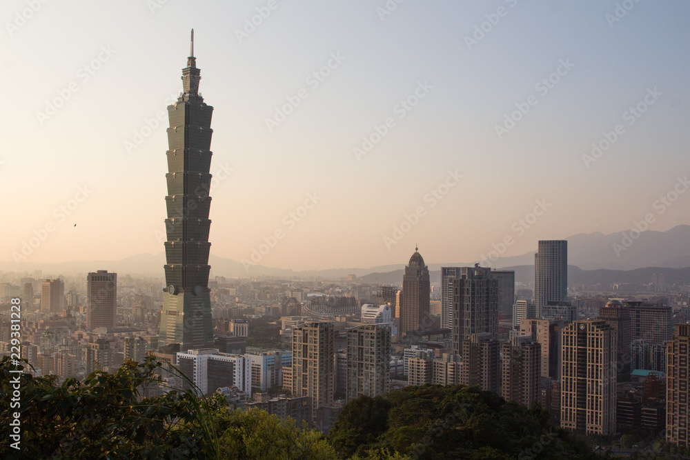 Beautiful sunset with Taipei 101 from Elephant Mountain, Taiwan