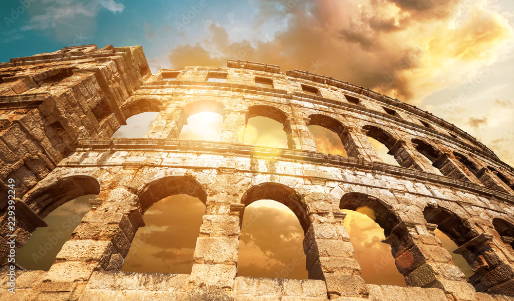 Fototapeta premium Pula amfitheater with dramatic sky