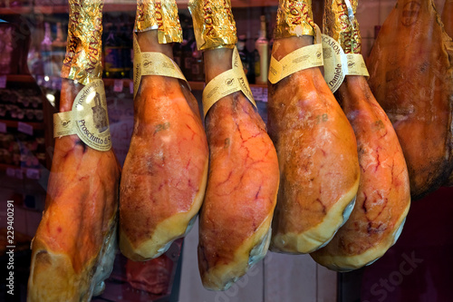 Prosciutto di San Daniele /San-Daniele-Schinken photo