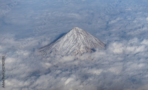 Obraz na płótnie Demavend Mountain in Iran w salonie