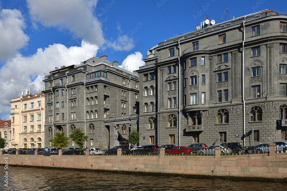 Profitable House Vege built by architect Ovsyannikov in early 20th c. Kryukov Canal Embankment