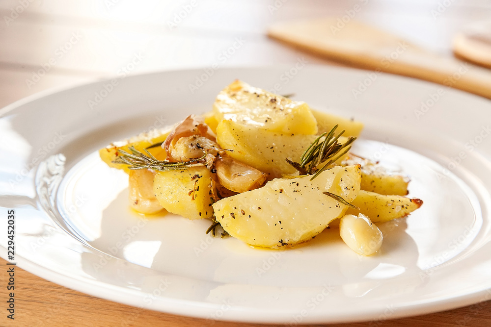 Potatoes with rosemary Potatoes with rosemary