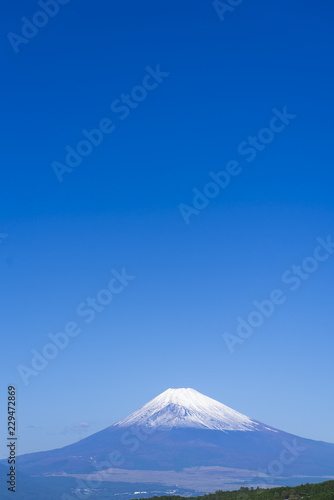 富士山・青空 冠雪 静岡県三島市より望む