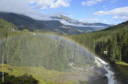 Regenbogen über dem Krimmler-Wasserfall photo