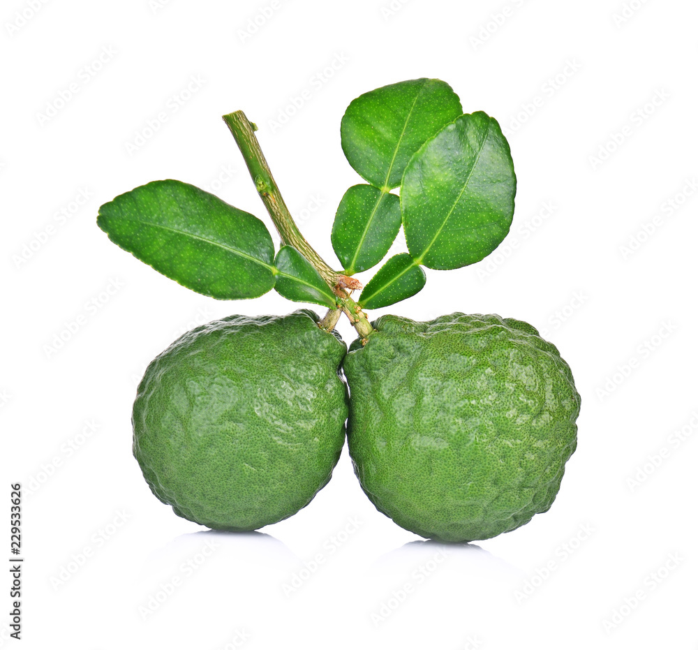 Naklejka premium bergamot isolated on white background