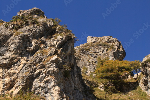 Schroffe Kalkfelsen am Monte Grona (Luganer Alpen)