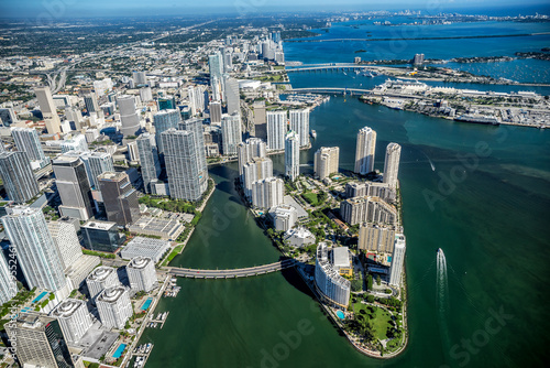 Fototapeta Naklejka Na Ścianę i Meble -  Aerials Miami
