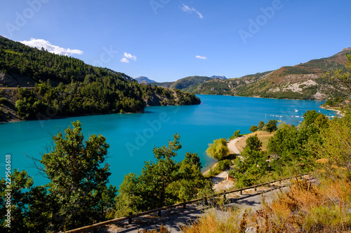 Obraz na płótnie Vue sur le Lac de Castillon, Saint-Julien-du-Verdon, Provence, France. w salonie