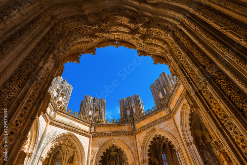 Canvas Print Unfinished Chapel in Batalha Monastery - Portugal