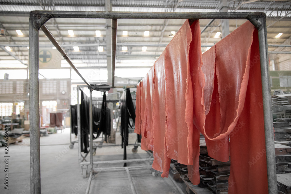 Natural rubber sheet in the factory Natural rubber sheet in the factory