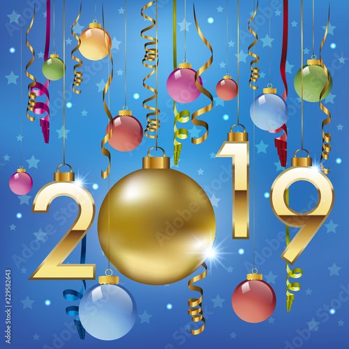 carte de vœux 2019, classique, avec les traditionnelles boules de noël, colorées et accompagnées de guirlandes dorées pour souhaiter noël ou la nouvelle année