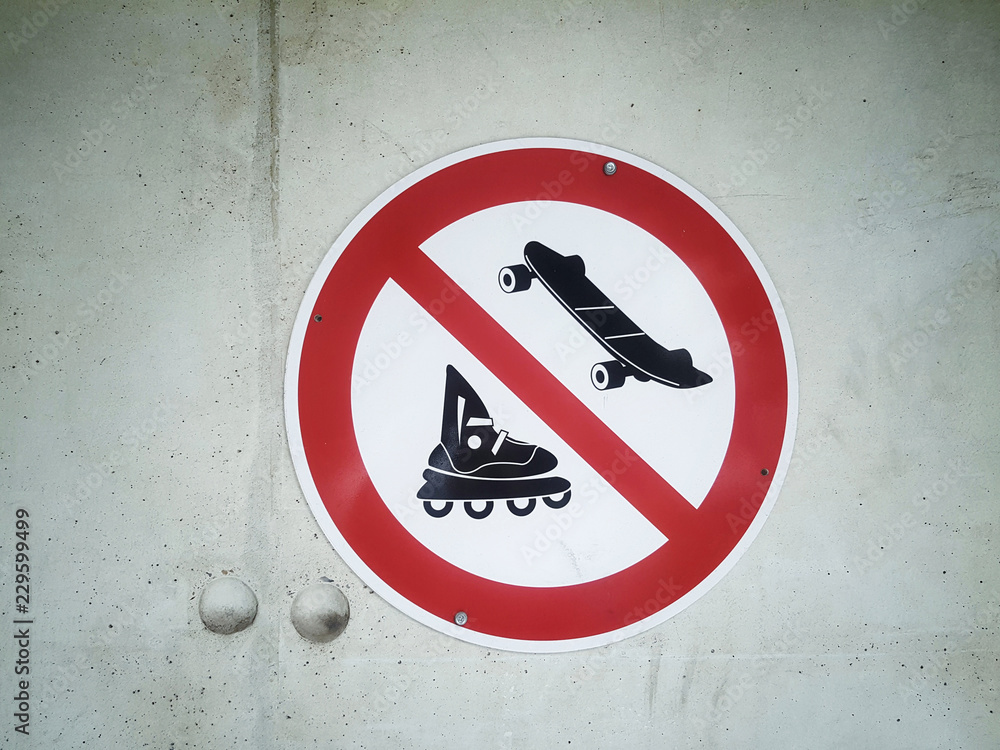 Autocollant Signalétique - Panneau Interdiction Rollers, Patins à Roulettes - Adhésif