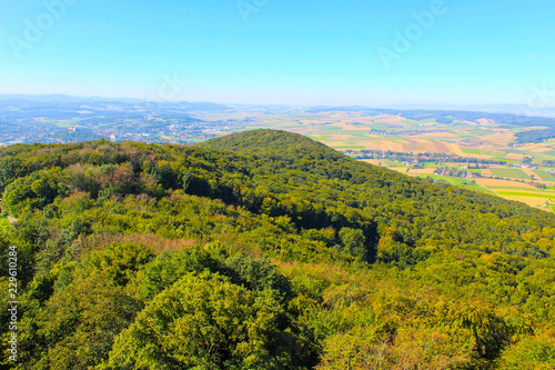 Die Landschaft von Tullnerfeld  von der Aussichtswarte Schutzhaus am Buchberg